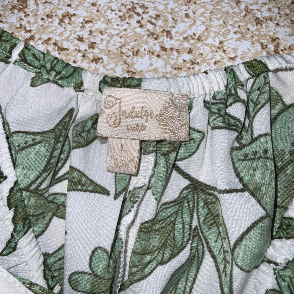 indulge White Maxi Dress with Green Floral Print - Picture 4 of 4